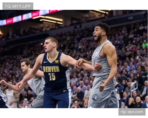 摩西·马龙低位强打主导内线，篮板嗅觉拉开时代差距